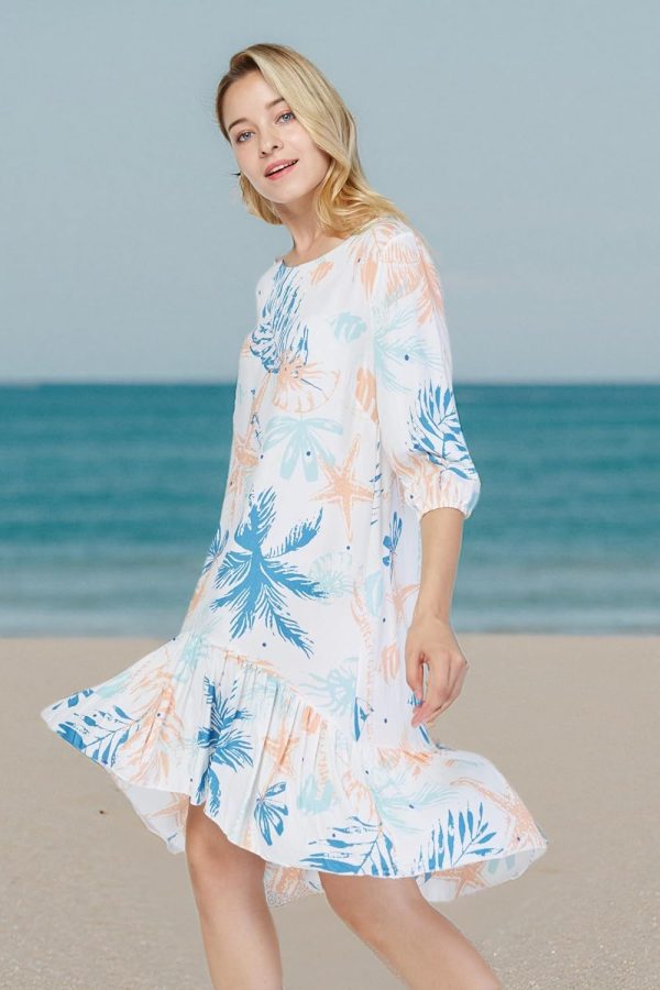 Matchable Family Hawaiian Luau Men Women Girl Boy Clothes in Sandy Beach