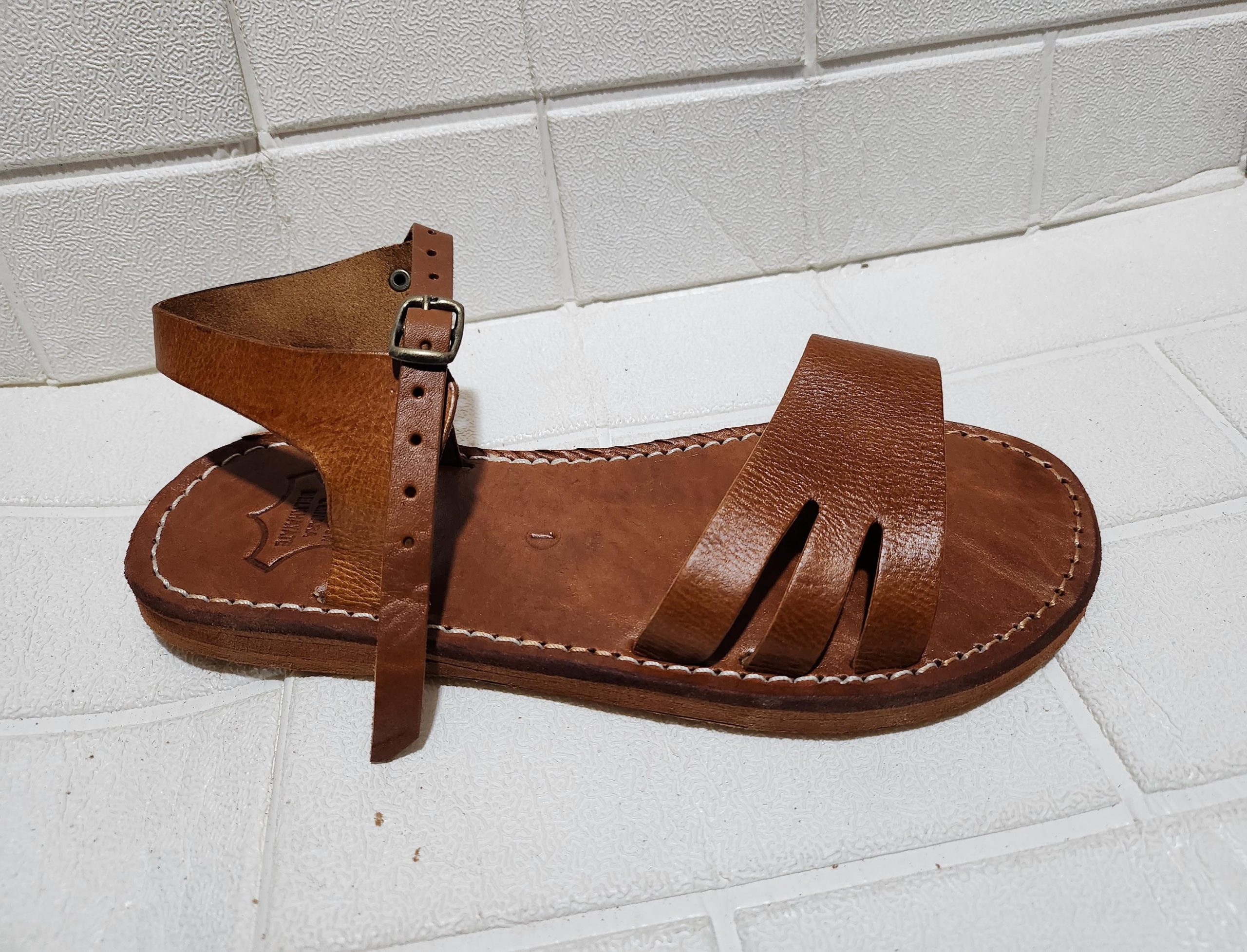 Moroccan Sandals For Women – Handmade Leather Flats With Buckle Strap, Boho Minimalist Summer Footwear, Traditional Artisanal Moroccan Shoes