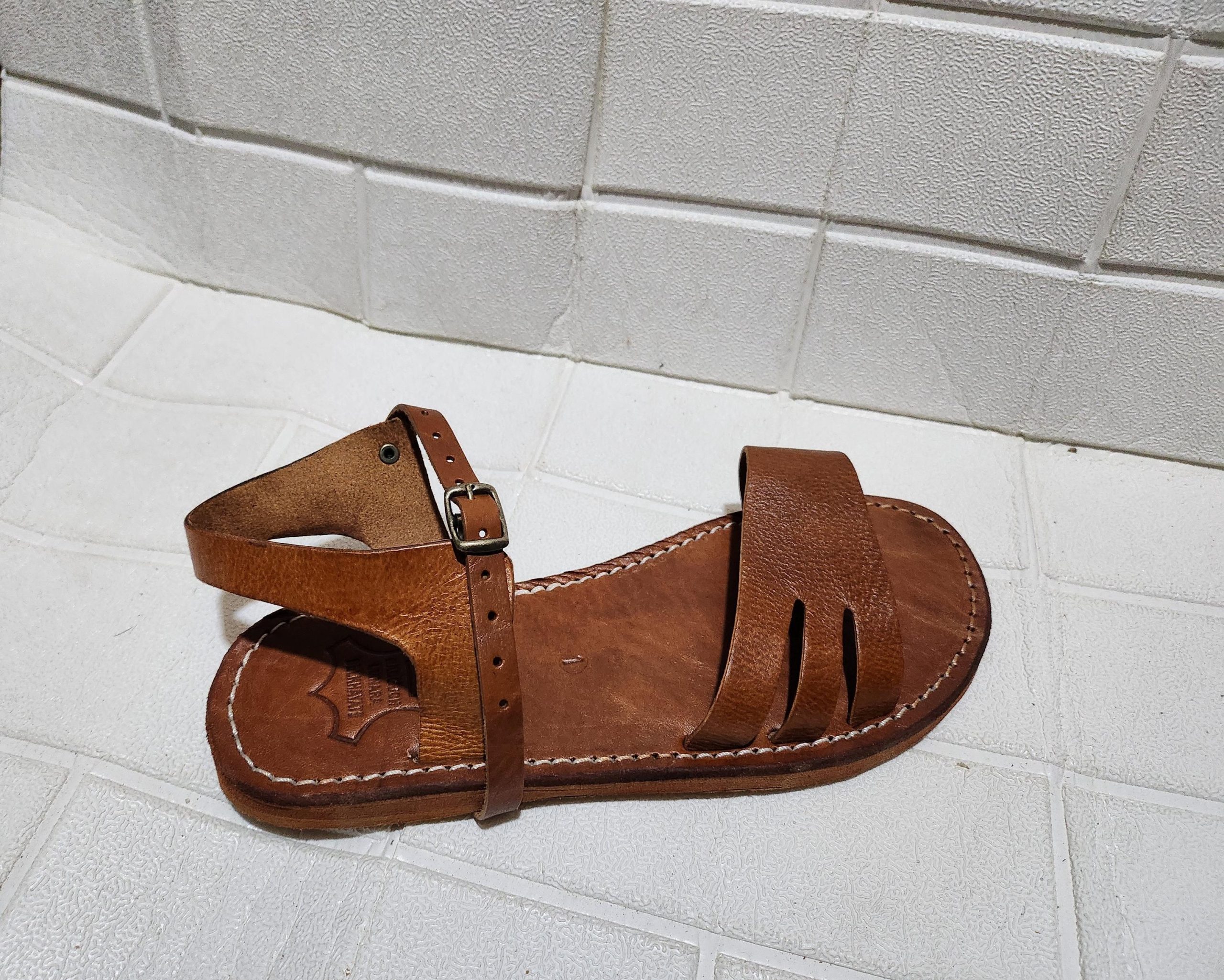 Moroccan Sandals For Women – Handmade Leather Flats With Buckle Strap, Boho Minimalist Summer Footwear, Traditional Artisanal Moroccan Shoes