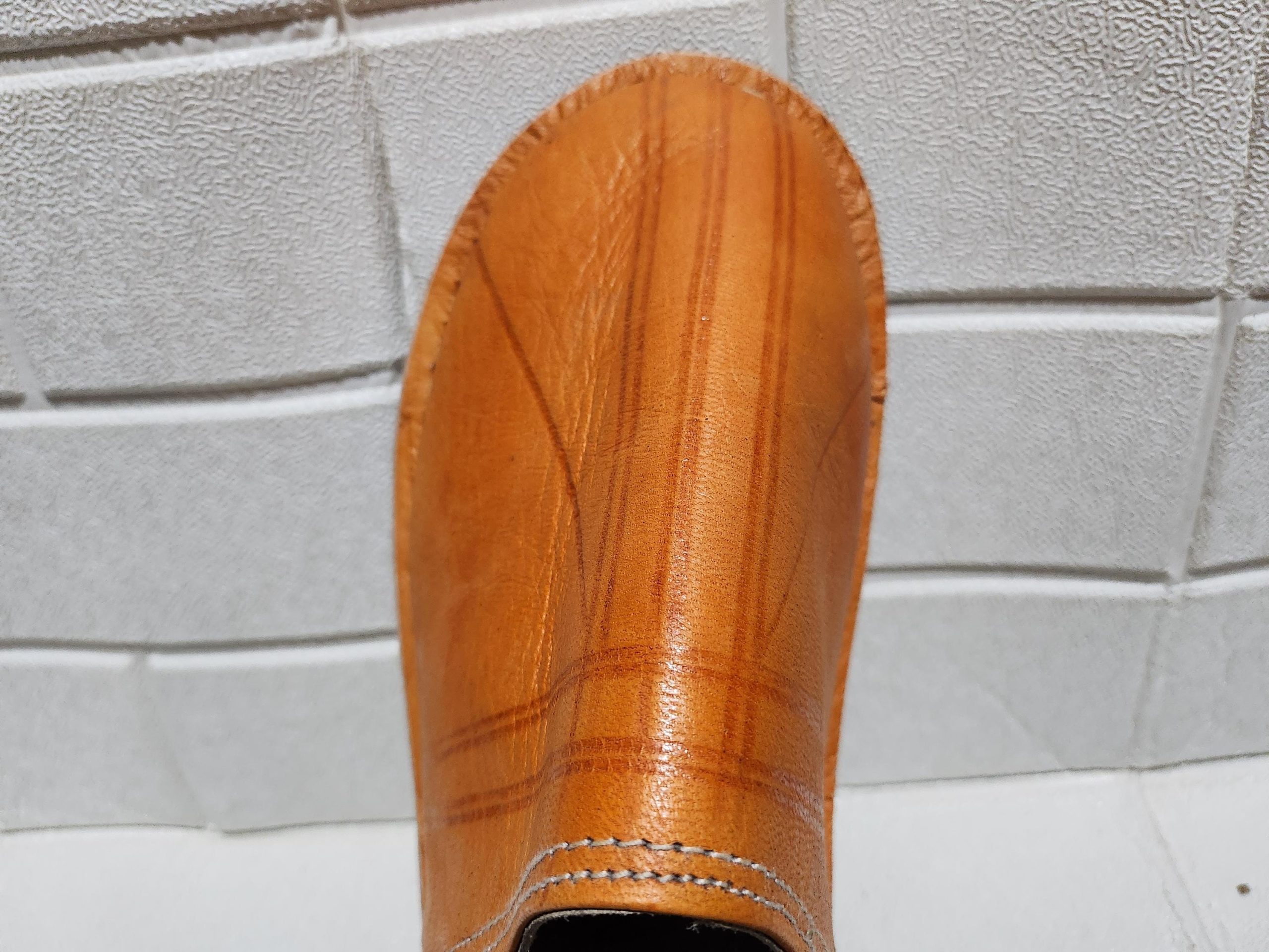 Moroccan Men’s Orange Leather Slip-on Sandals – Handmade Babouche For Him – Natural Leather Slides – Custom Gift Idea – Sizes 40-46 Eu